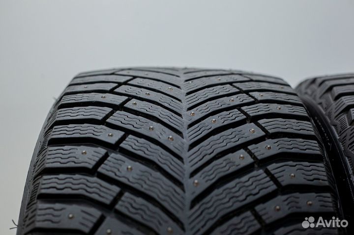 Michelin X-Ice North 4 255/35 R19 96H
