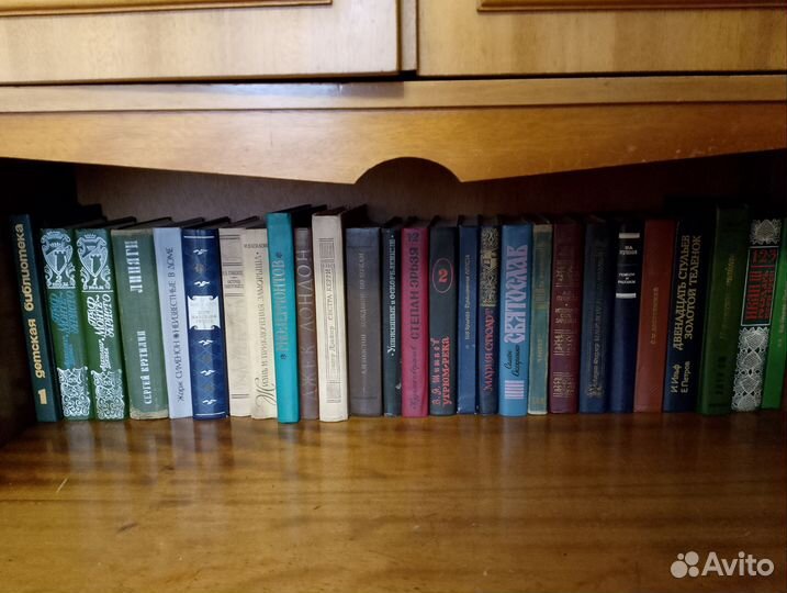 Библиотека, книги