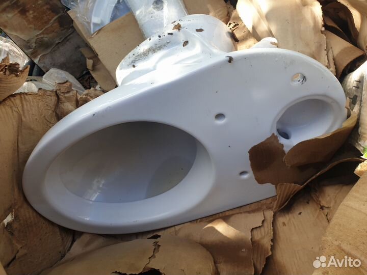 Унитаз с бачком новый