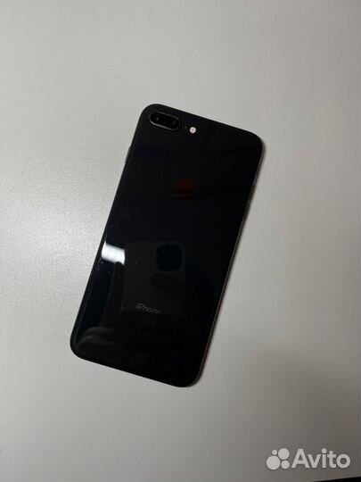 iPhone 8 Plus, 64 ГБ