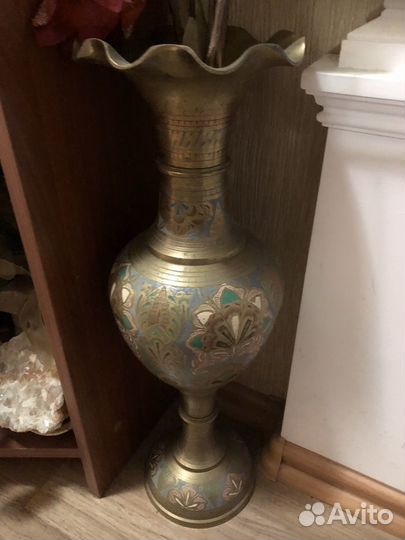 Продам вазу из латуни