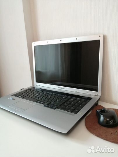 Ноутбук Samsung R730
