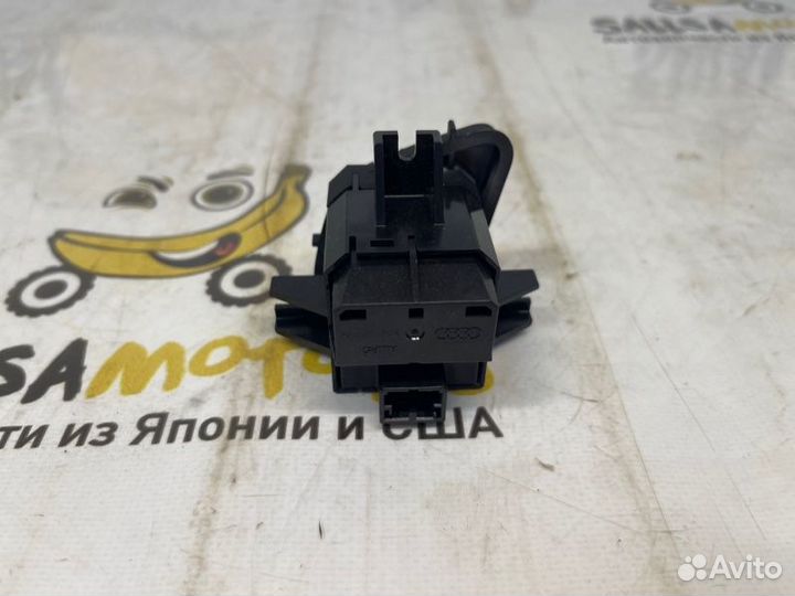 Кнопка Audi Q7 4M cyrb 2.0tfsi 2016