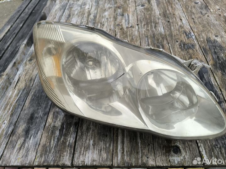 Toyota corolla 2003 130 USA фара правая