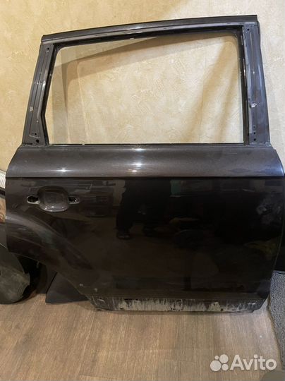 Продам дверь заднюю правую