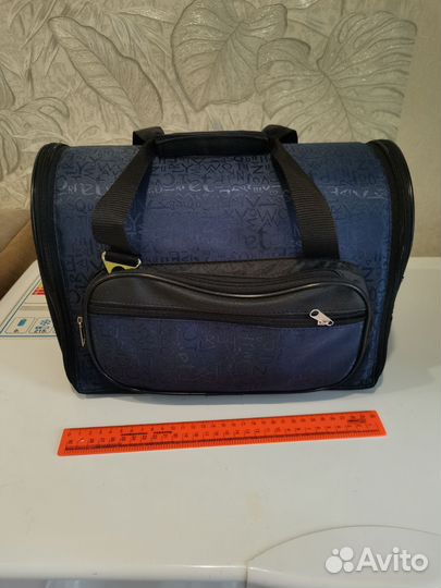 Переноска для кошек и маленьких собак