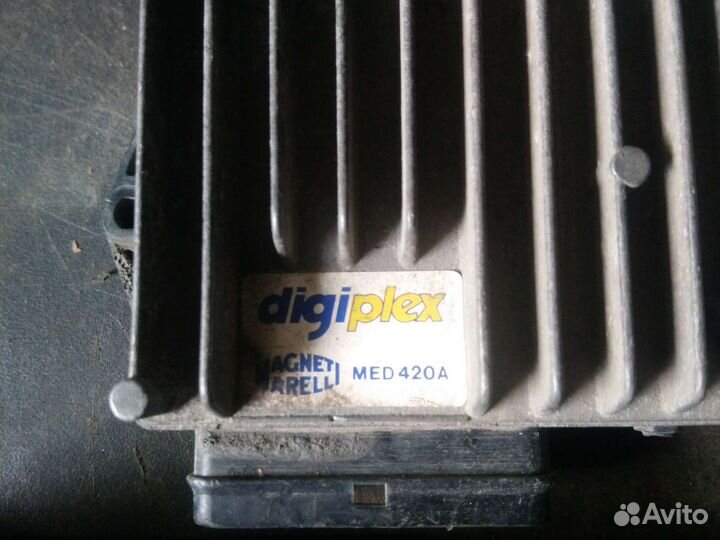 Коммутатор зажигания на Фиат Крома(Лянча Тема) 2.0