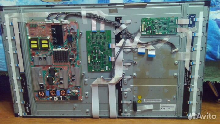 Телевизор LG 42LE8500 разбор