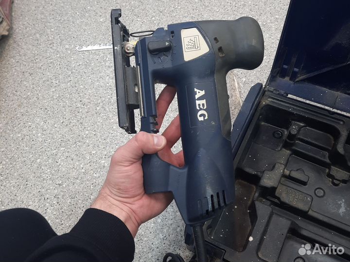 Лобзик AEG Step 700