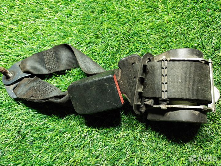 Ремень безопасности Renault Logan