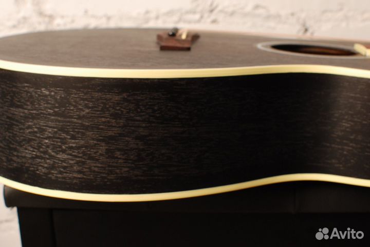 Акустическая гитара + Аксессуар