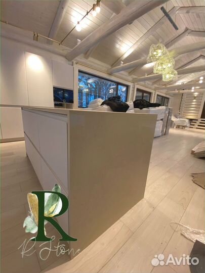 Кухонные столешницы и подоконники из камня