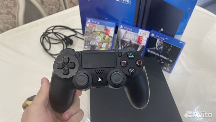 Sony PS4 pro 1tb