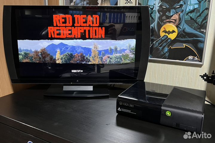 Xbox 360 E 500Gb (70 Игр, 2 Геймпада)