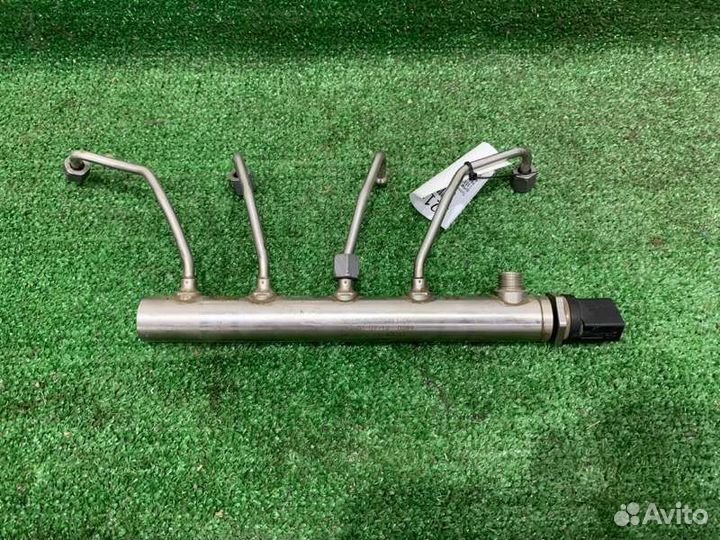 Топливная рейка Bmw 520 F10 N20B20B 2012