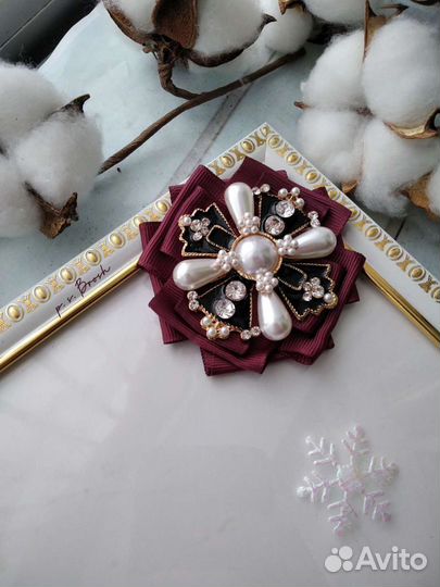 Брошь ручной работы