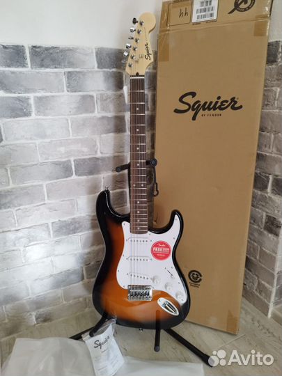 Электрогитара Squier Bullet Stratocaster Sunburst