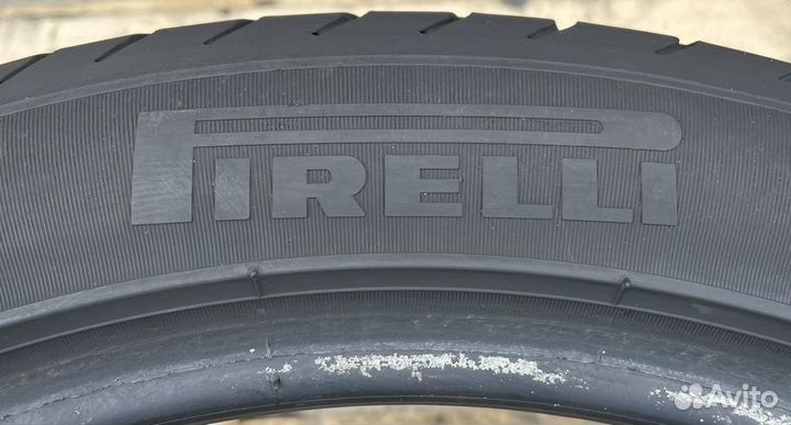Pirelli P Zero 255/40 R20