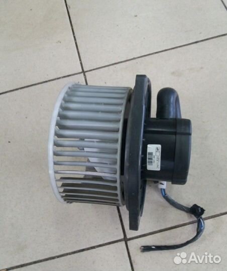 Моторчик печки Mitsubishi Pajero Sport 2