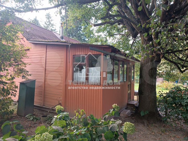 Участок 8,2 сот. (СНТ, ДНП)