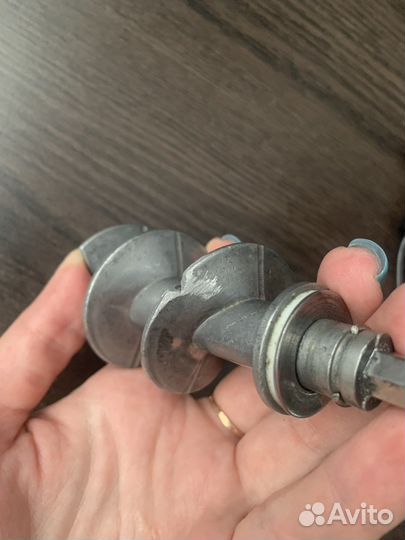 Электромясорубка бу redmond