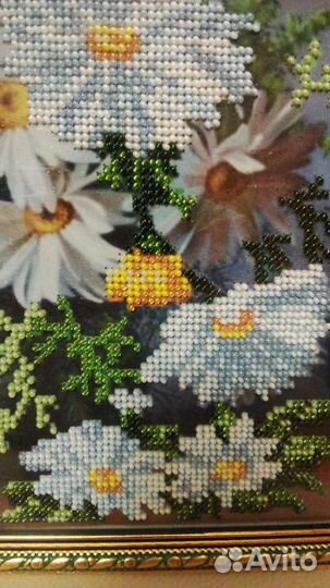 Картина бисером ручной работы Ромашки