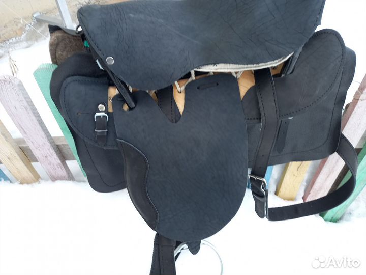 Седло для лошади
