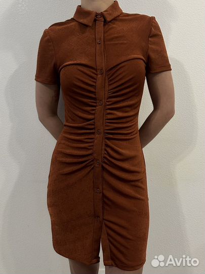 Pull and bear платье