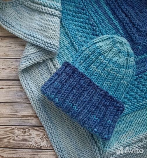 Продам бактус и шапку (теплый платок на шею)