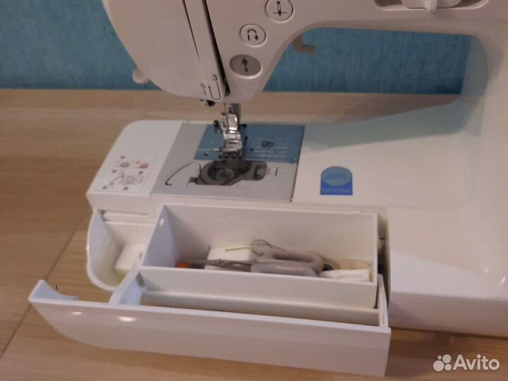 Швейная машина Brother nv20