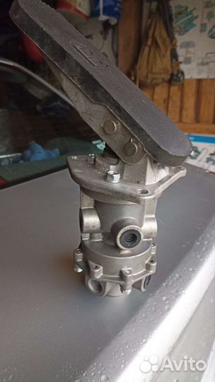 Тормозной кран Kia cosmos JA92V43310