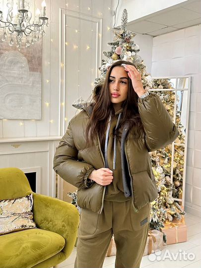 Костюм тройка