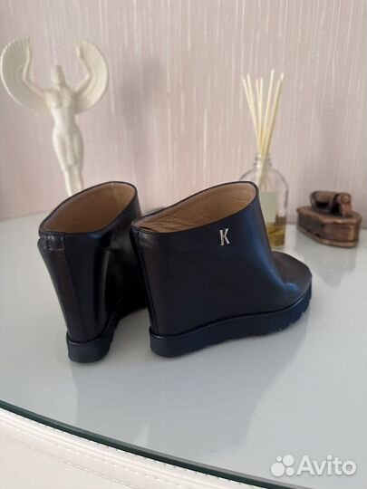 Кожаные сабо Kelton