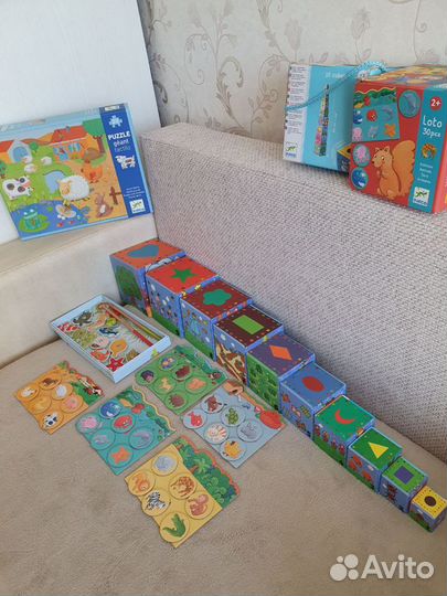 Развивающие игрушки для малышей пакетом