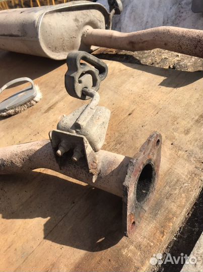 Выхлопная система Nissan Serena 24