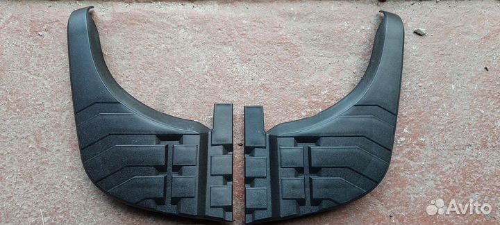 Накладки на задний бампер тойота tundra