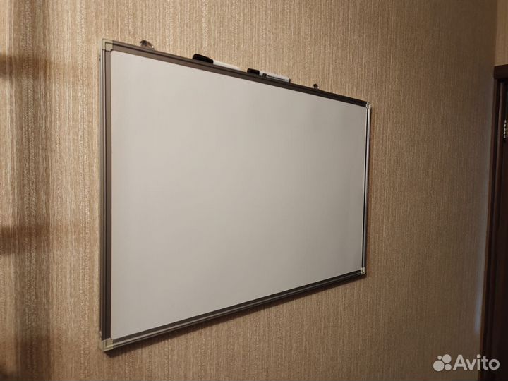 Магнитно маркерная доска