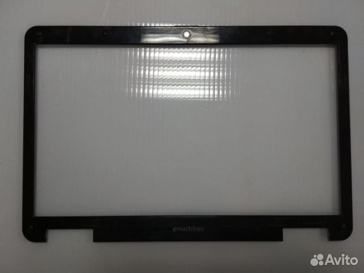 Рамка матрицы Emachines E525