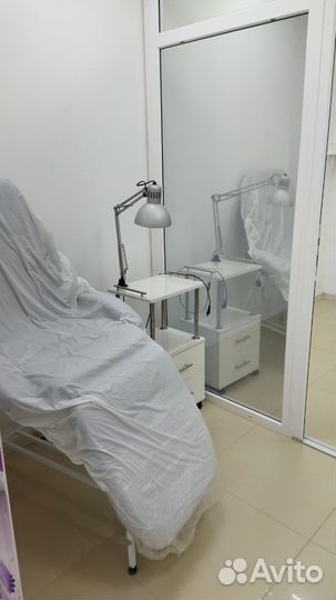 Аренда места мастера маникюра и педикюра