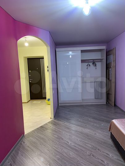 Доля в 1-к. квартире, 28 м², 3/9 эт.