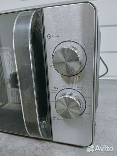 Микроволновая печь Tesler