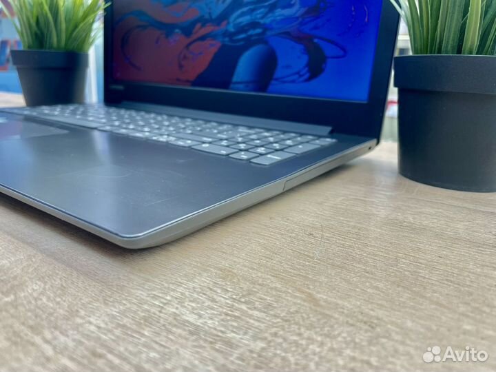 Ноутбук Lenovo i5-8/ Radeon 2Gb/ SSD/ FullHD