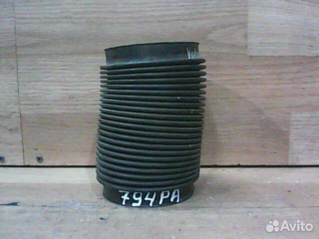 Патрубок воздушного фильтра Volvo S80