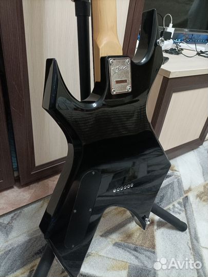 B. C. Rich warlock kkv