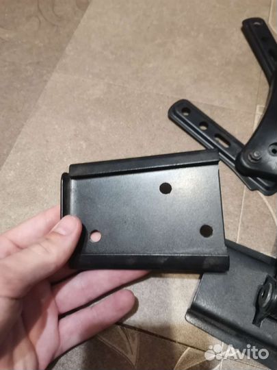 Кронштейн для телевизора на стену