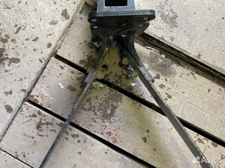 Фаркоп на UAZ Patriot