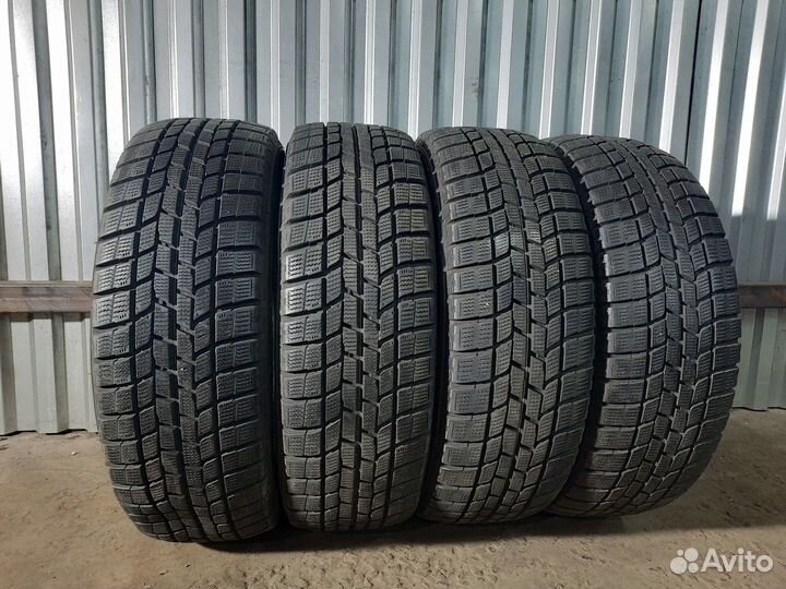 Goodyear Ice Navi 6 215/60 R16