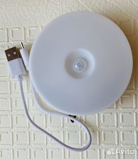 Светодиодный светильник с датчиком движения