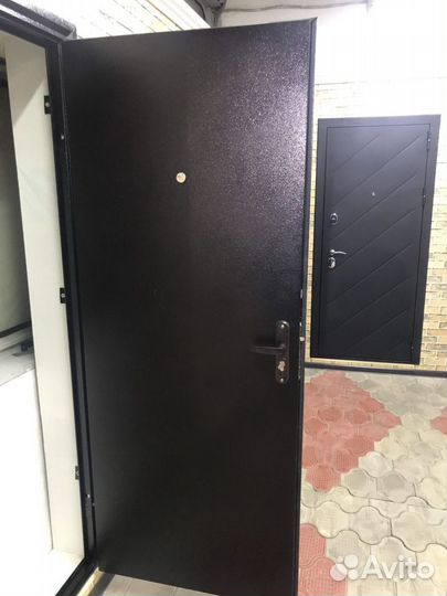 Дверь входная