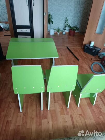 Стол для школьника